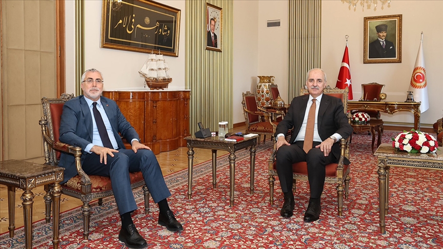 TBMM Başkanı Kurtulmuş, Çalışma ve Sosyal Güvenlik Bakanı Işıkhan'ı kabul etti