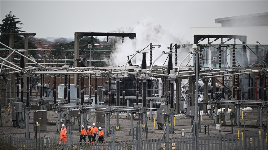 Londra Heathrow Havalimanı'nda marttaki yangının önlenebilir teknik arızadan kaynaklandığı belirlendi