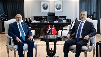 Turkish foreign minister meets Iraqi parliament speaker