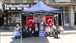 Li Mûşê dayikan çalakiya xwe ya li ber DEM Partiyê domand