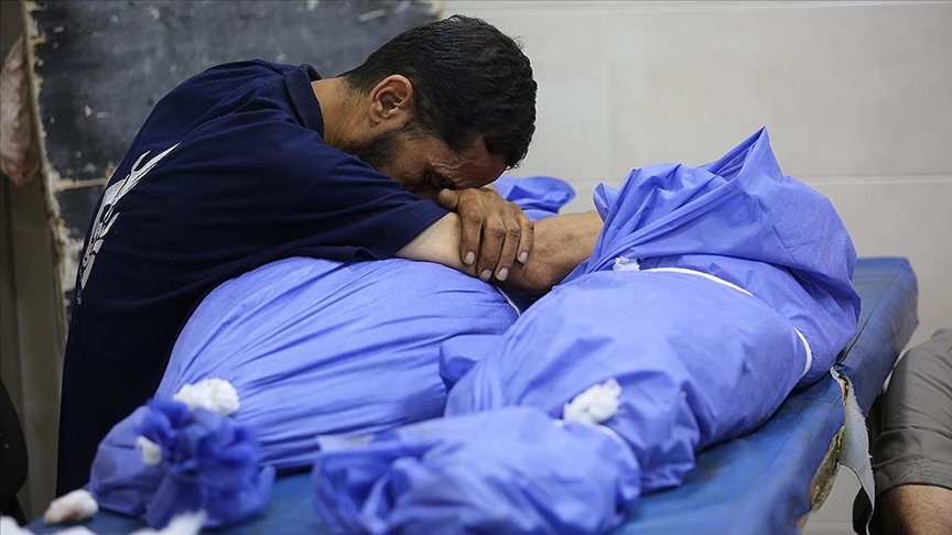 İsrail'in Gazze'ye düzenlediği saldırılarda 102 Filistinli hayatını kaybetti