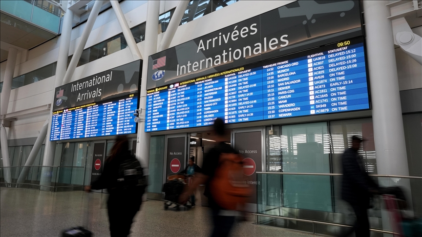 Canadian airports 'gradually resuming' service following 'bomb threats': Air navigation service