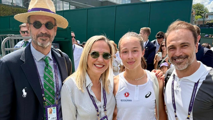 Türk tenisi Zeynep Sönmez'in başarısıyla yükseliyor