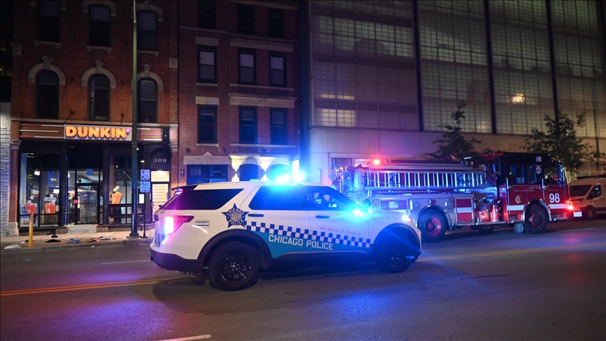 At least 4 killed in shooting outside nightclub in Chicago