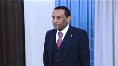 السودان.. تعيين 3 وزراء ضمن "حكومة الأمل"