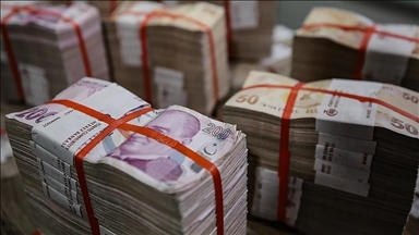 Türk lirasıyla dış ticaret 6 ayda 700 milyar lira ile rekor seviyeye ulaştı