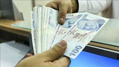 En düşük emekli aylığı 16 bin 881 liraya yükseltilecek