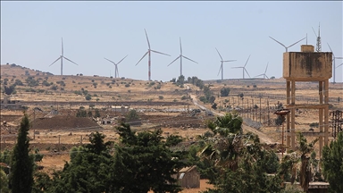 İsrail ordusu, Suriye'nin Kuneytra kentinde sivillere ait 15 evi yıktı