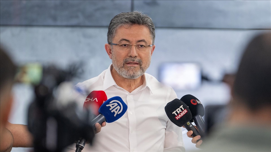 Bakan Yumaklı: Son bir haftada 624 yangından 621'i kontrol altına alındı