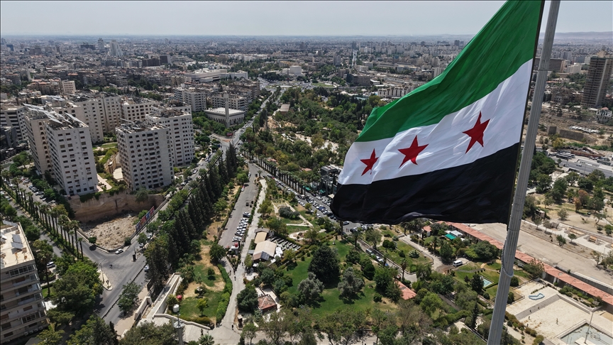 رفع العقوبات الأمريكية.. نقطة تحول بمسار الاقتصاد السوري