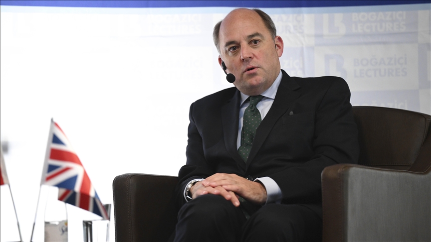 Eski İngiltere Savunma Bakanı Wallace: Dünya her zamankinden daha kaygılı