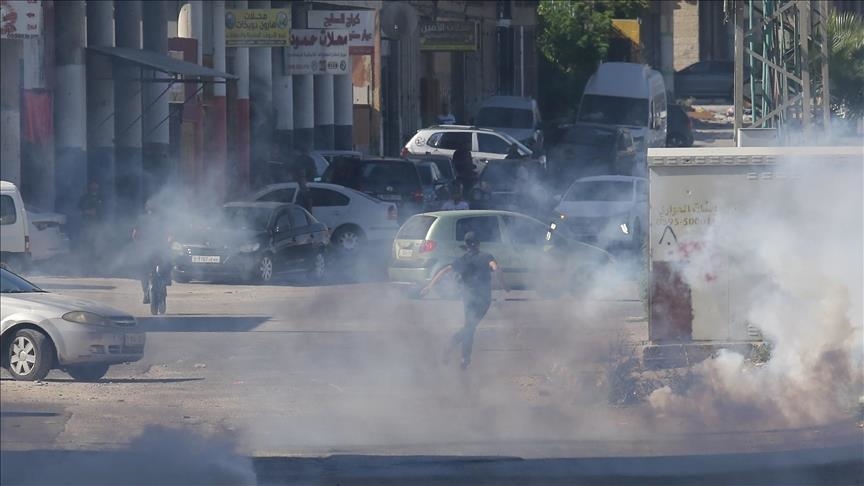 الضفة.. إصابة فلسطينيين اثنين باعتداء مستوطنين إسرائيليين ببلدة سنجل