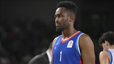 Anadolu Efes'te Fransız basketbolcu Rodrigue Beaubois'nın sözleşmesi uzatıldı
