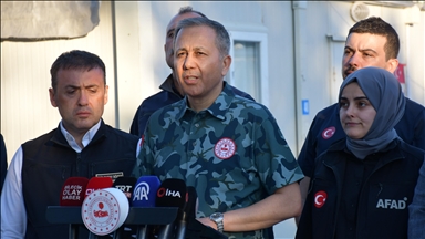 İçişleri Bakanı Yerlikaya: Orman yangınlarıyla ilgili 44 şüpheli gözaltına alındı, 10'u tutuklandı