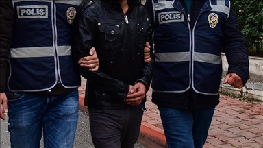 İstanbul'da "uyuşturucu ticareti ve kara para aklama" soruşturmasında 19 zanlı yakalandı