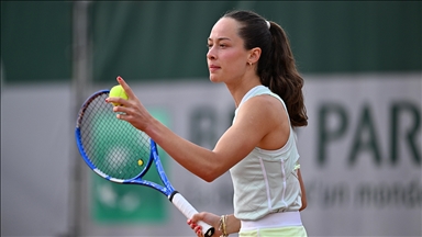 Wimbledon'da tarih yazan milli tenisçi Zeynep Sönmez, gözünü yeni başarılara dikti