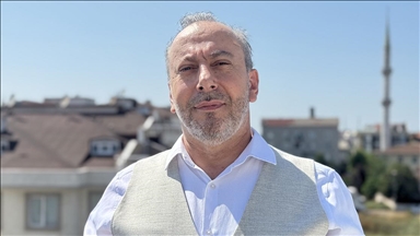 Yazar Yusuf Yıldız, Fatiha Suresi'nde aşkı görmenin önemini anlattı