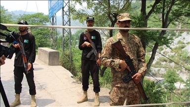 Pakistan’s army claims 30 suspected militants killed near Afghan border