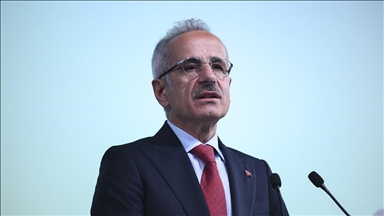 Turkish civil aviation entering new green era: Transport minister