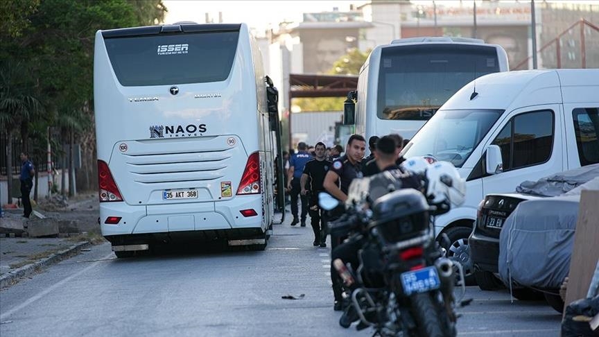 Di lêpirsîna dijî Şaredariya Bajarê Mezin a Îzmirê da Şaredarê berê Tunç Soyer hat girtin