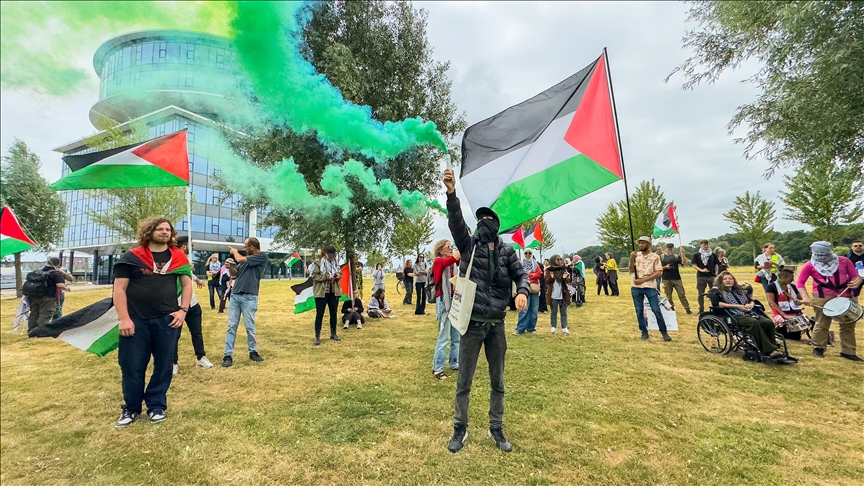 Avrupa\'da, İsrail\'in Gazze\'ye yönelik saldırıları protesto edildi