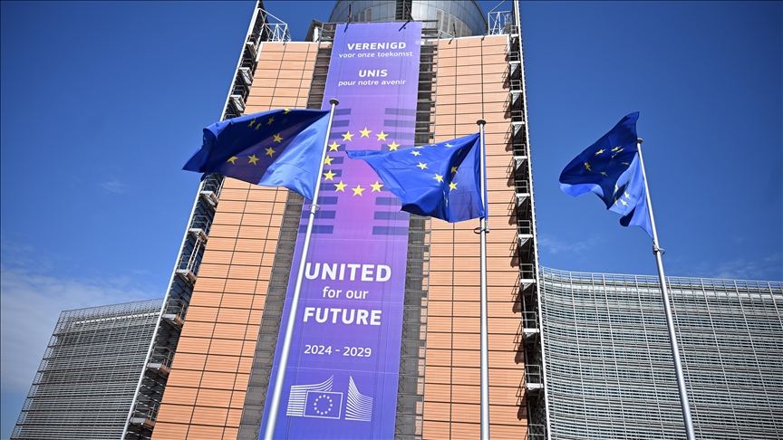 EU prepares sanctions options as pressure on Israel grows