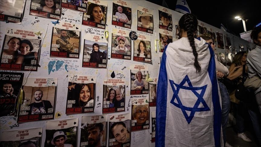 أهالي أسرى إسرائيليين يطالبون حكومتهم بالموافقة على "صفقة" مع حماس