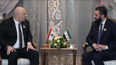 Lebanese president affirms coordination with Syria, warns against sectarian tensions