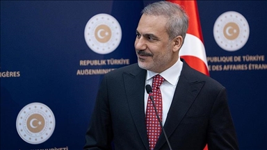Wezîrê Karên Derva Fîdan wê beşdarî Civîna Serokan ya BRICSê ya 17an bibe