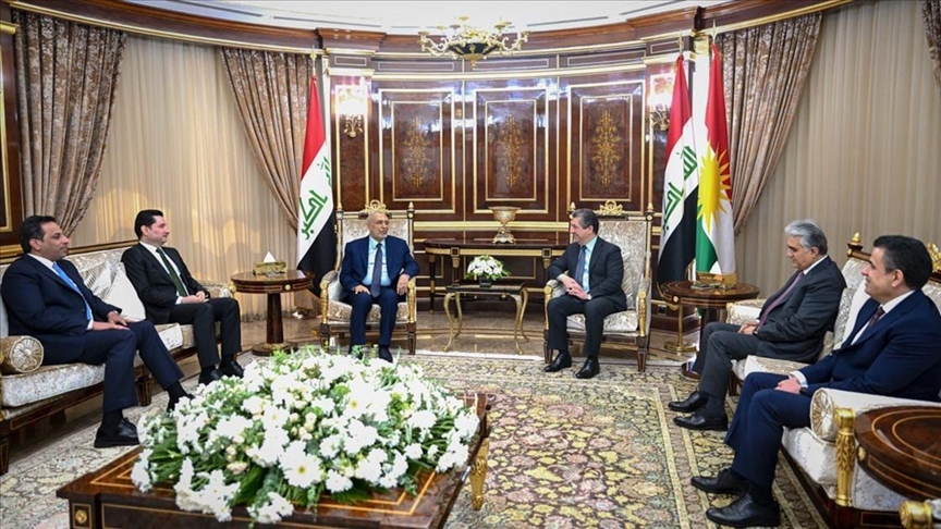 سەرۆکوەزیران بارزانی پێشوازی لە سەرۆکی ئەنجوومەنی نوێنەرانی عێراق مەحمود مەشهەدانی کرد