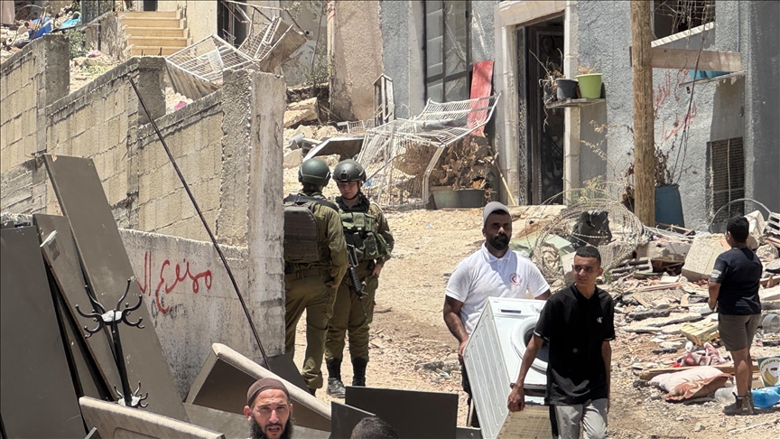 Palestinian killed, several hurt by Israeli army fire as illegal settlers continue assaults in occupied West Bank