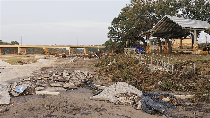 ABD'nin Texas eyaletindeki sel felaketinde hayatını kaybedenlerin sayısı 82'ye yükseldi