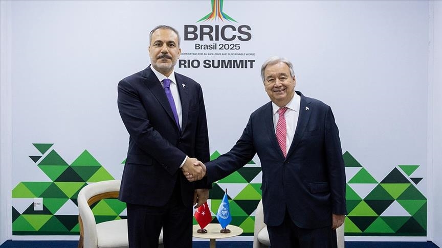 Turkish foreign minister meets UN chief at BRICS summit in Brazil