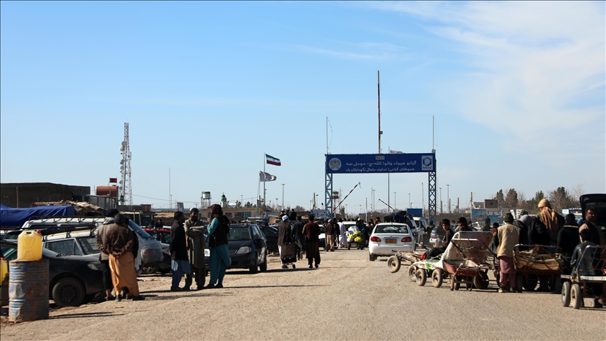 Nearly 500,000 Afghans return from Iran since June 1: UN migration agency