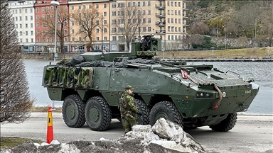 Almanya’nın 1000 adet Leopard 2 tipi ana muharebe tankı alımını değerlendirdiği iddia edildi