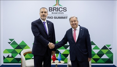 Kryediplomati turk Fidan takohet me Sekretarin e Përgjithshëm të OKB-së në kuadër të samitit të BRICS-it