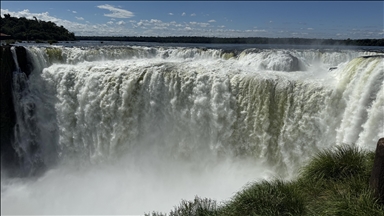 Ujëvarat Iguazu në Argjentinë, mrekullia natyrore ku takohen historia dhe natyra