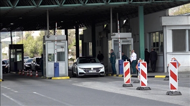 Hapet kufiri midis Maqedonisë së Veriut dhe Kosovës pasi u mbyll për shkak të zjarreve