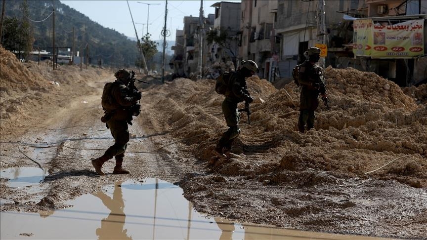 Israeli army says 5 soldiers killed, 14 injured in northern Gaza Israeli army says 5 soldiers killed, 14 injured in northern Gaza