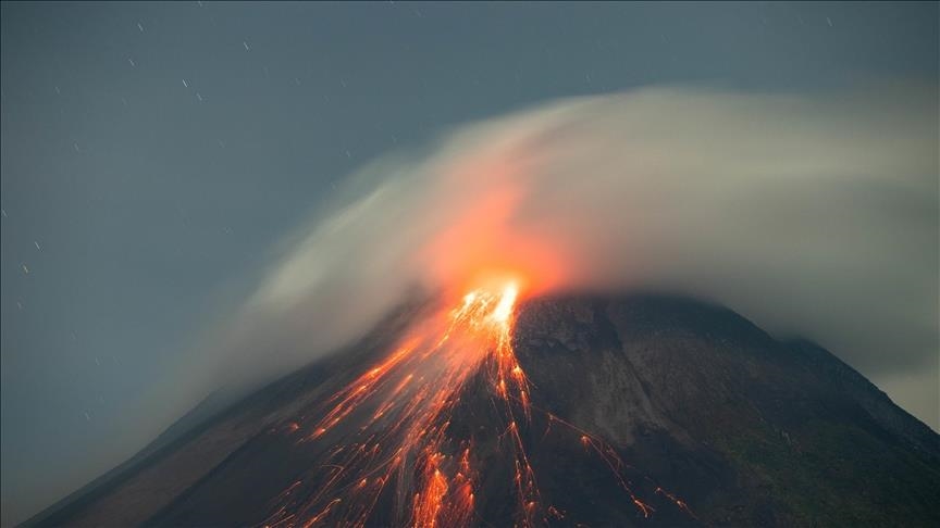 Indonezijski vulkan Lewotobi Laki Laki ponovo eruptirao