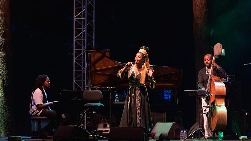 Vocalist Jazzmeia Horn delights audience at 32nd Istanbul Jazz Festival