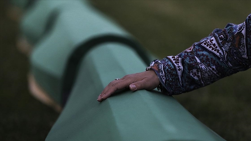 Srebrenitsa Soykırımı'nda katledilen Boşnak siviller için işleyen hukuk acıyı dindirmedi