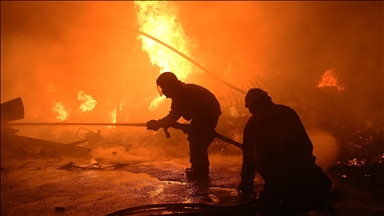 Blaze at Cairo telecommunications building injures 22, disrupts communications