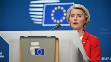 Von der Leyen, Çin ile yapılacak zirve öncesinde "İlişkilerde yeni sayfa açmaya hazırız" mesajı verdi