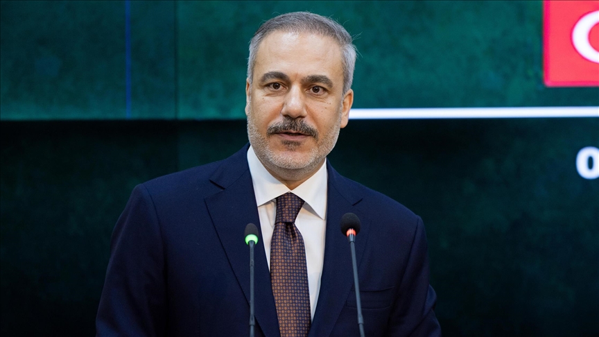 فيدان: شركات تركية ستنقب عن النفط والغاز قبالة سواحل باكستان