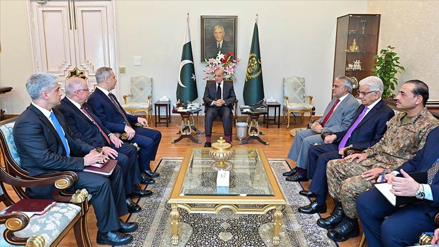 Dışişleri Bakanı Fidan ve Milli Savunma Bakanı Güler, Pakistan Başbakanı Şerif tarafından kabul edildi