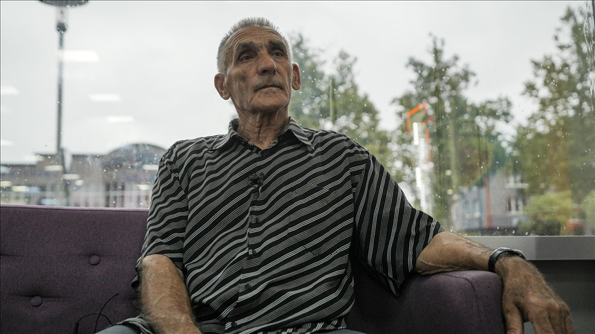 Father prepares to bury son 30 years after Srebrenica genocide