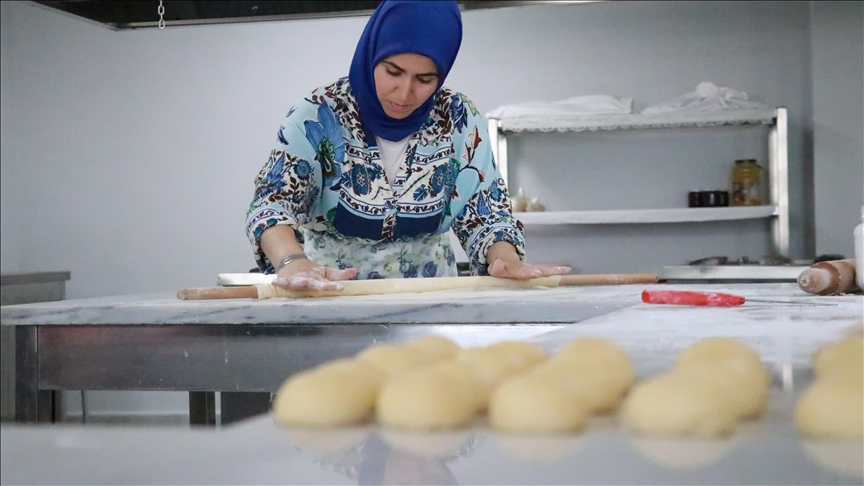 Bursalı kadınlar kurdukları kooperatifle aile bütçelerine katkı sağlıyor