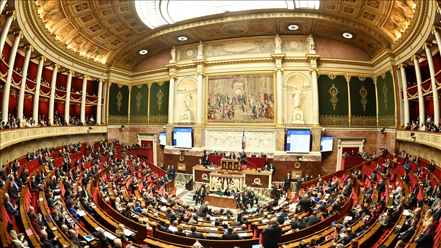 France : le Parlement adopte la loi sur l’allongement de la rétention d’étrangers jugés dangereux