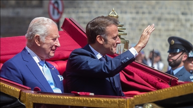 France / Royaume-Uni : Macron rend hommage à Elizabeth II